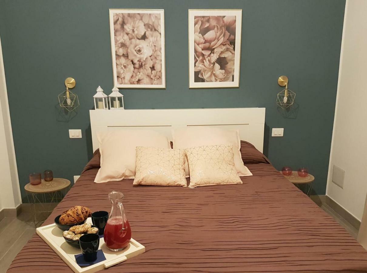 I Mori Di Ortigia Apartment Syracuse Bagian luar foto