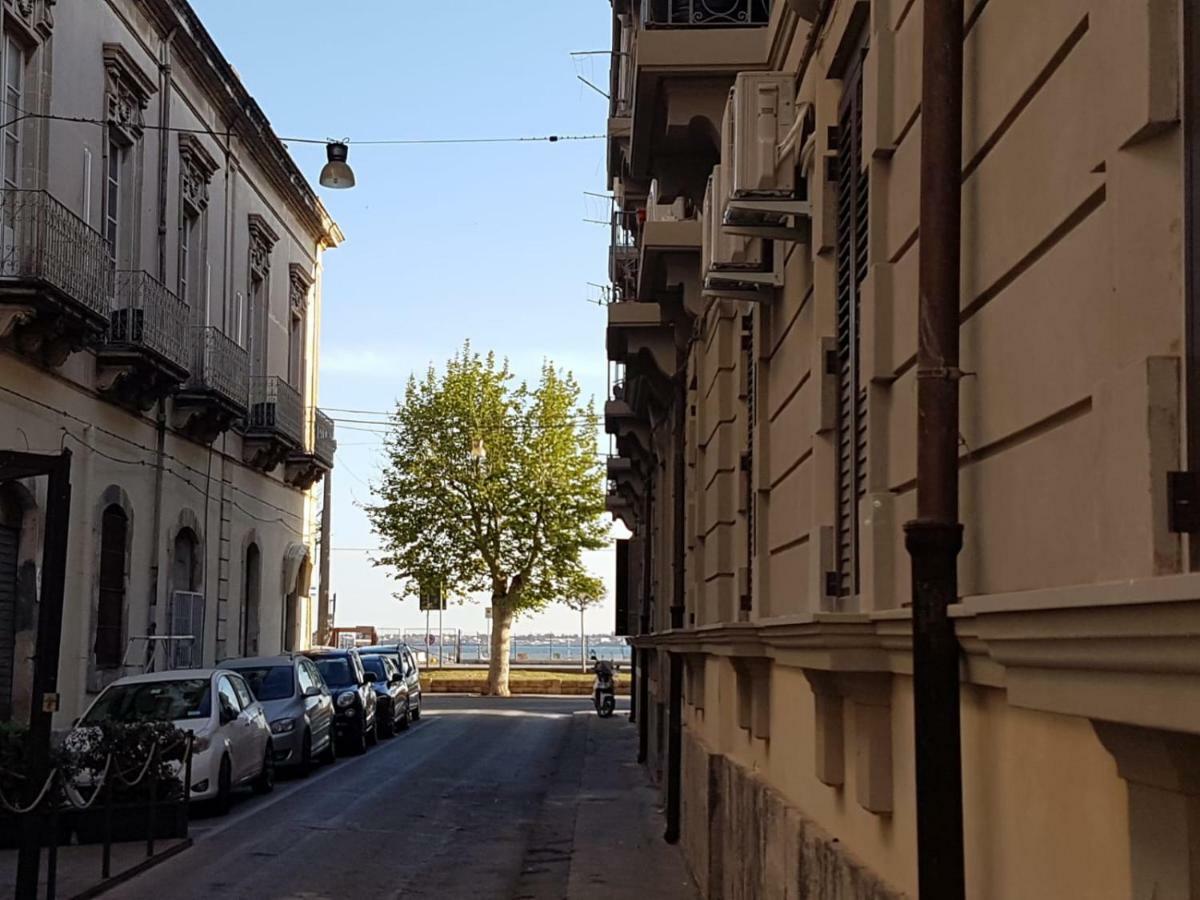 I Mori Di Ortigia Apartment Syracuse Bagian luar foto